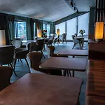 Columbus Urban 5*