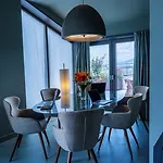 Columbus Urban 5*