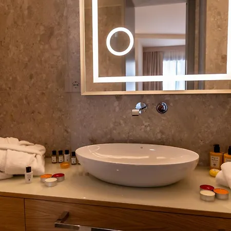 Columbus Urban Hotel 5*