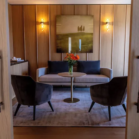 Ξενοδοχείο Columbus Urban