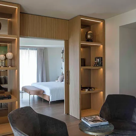 Columbus Urban Hotel 5*