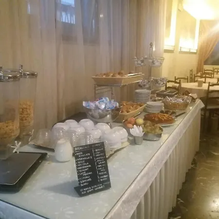 Columbus Urban Szálloda 5*